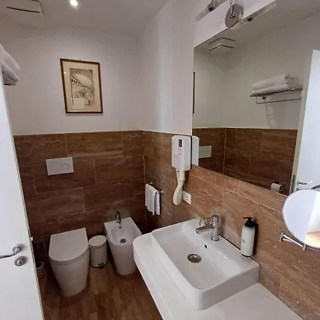 Triple Big Amazing View, For Two O Three Person, In Center Of Gæstehus Rom