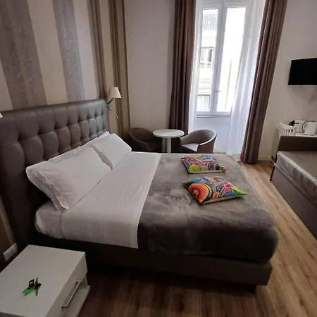 Triple Big Amazing View, For Two O Three Person, In Center Of Gæstehus Rom